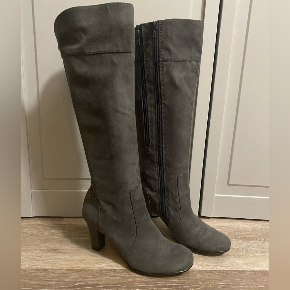 A2 by Aerosoles gray suede high heel boots
